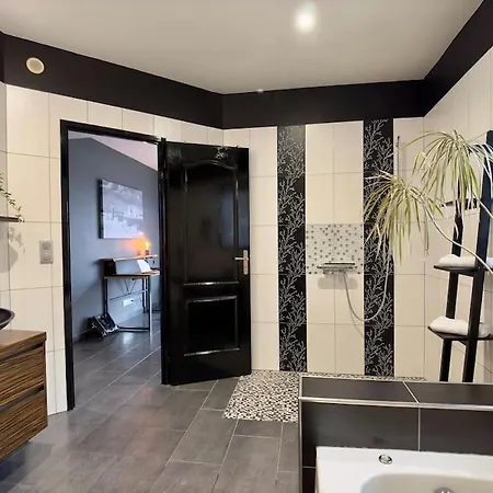 La Mivoie - Belle Vue - Piscine Apartment *